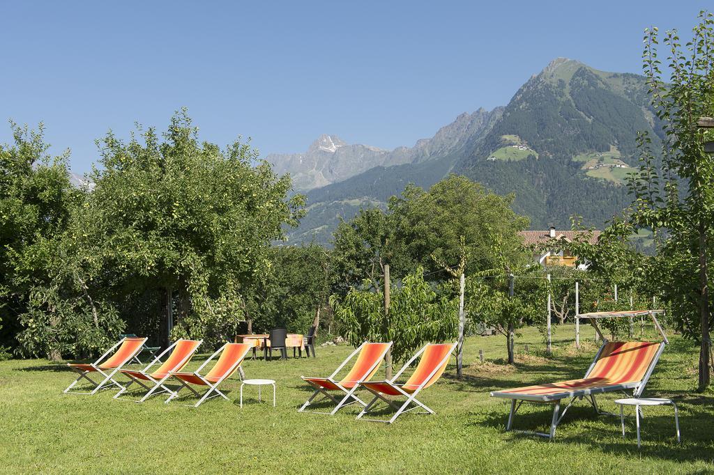 Pension Etschland Tirolo Exteriör bild